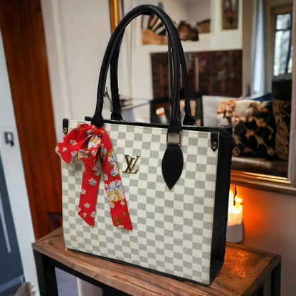 Louis Vuitton ladies hand bag