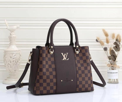 Lv Louis purse